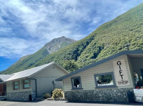 Arthurs Chalet