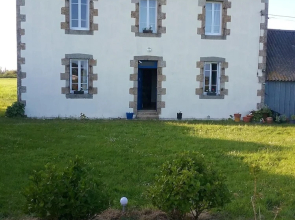 House With 3 Bedrooms in Guimaëc, With Enclosed Garden and Wifi