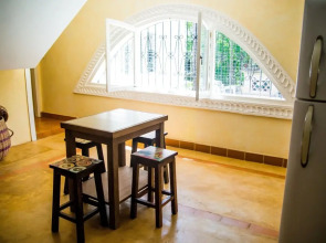 Footprints House