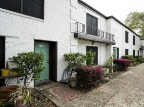 OYO Apartments at Establishment