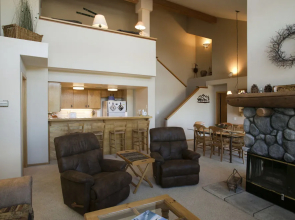 Snowcreek II 220 by RedAwning