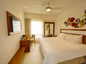Ambiance Suites Cancun