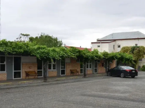 Travelway Motel