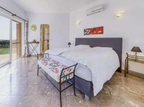 Stunning Carvoeiro Villa Casa Relva Branca 3 Bedrooms Tennis Court Distant Sea Views