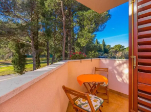 Apartments Valbandon