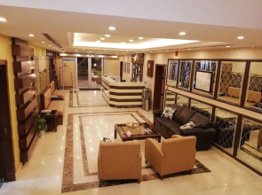 7 Days Hotel Suites