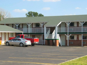 Luxury Inn & Suites Forrest City