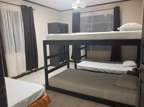 Piccolo Pueblo Hostel - Adults only