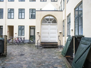 Town Hall apartments by Daniel&Jacob’s