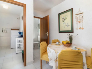 Stunning Apartment in Jadranovo With Outdoor Swimming Pool, Wifi and 2 Bedrooms