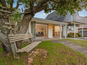 Sunshine Retreat - Pauanui Holiday Home