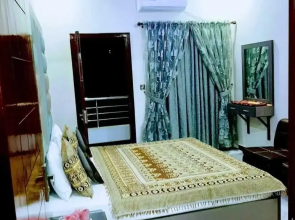 Galaxy Inn - Near Aga Khan Hospital Branch