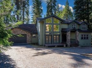 Timber Lodge - 5 Min to Shaver Lake!