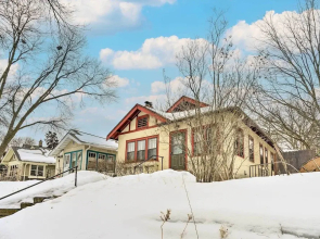 Minneapolis Vacation Rental Near Lake Harriet