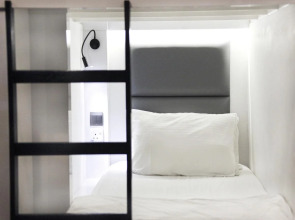 Wink @ Mosque Street