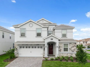 8 BD 5 BH Pool and Spa