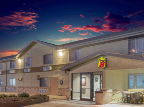 Super 8 by Wyndham Hastings