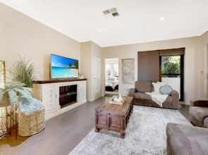 Red Lotus Guesthouse