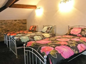 Hendre Aled Farmhouse