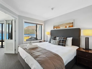 2-Bedroom Penthouse Apartment - The Beacon 1004