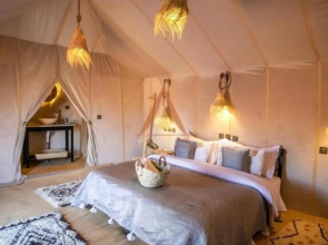Sahara Luxury Camp