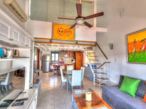 Neat 2 Bedroom Apartment Next to the Beach S-i401