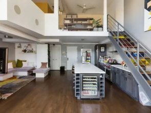 Dekalb by Rove Travel Duplex Loft w Terrace