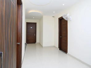 OYO 9275 Hotel Royal Inn