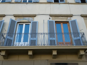Santa Maria Novella Beautiful View for 6 - Three Bedroom Apartment, Sleeps 6