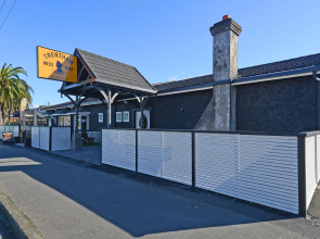 Totara Lodge