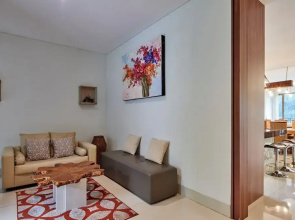 Narwastu hill 6BR villa with pool and movie room