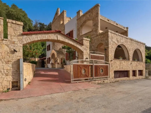 Grandpas House Agia Pelagia