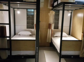 Share Dorm Hostel