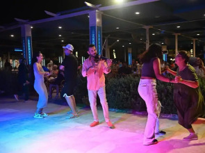 Moreno Horizon Spa & Resort