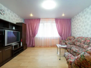 Apartments Five Stars near the Planeta shopping center