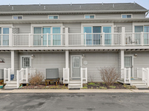 1 Mi to Fenwick Island SP: Condo w/ Boat Dock!