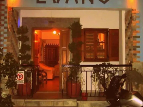 Evans Studio