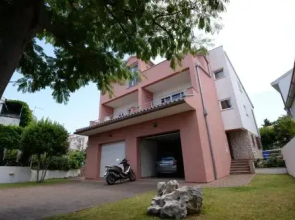 Apartments Leonarda