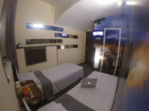 Мини-отель «Жуковского 14»