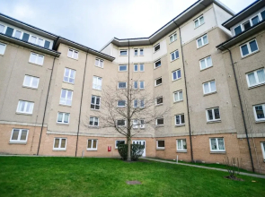 Beach Boulevard Apartment