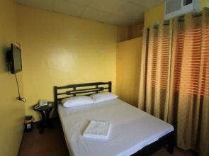 D-Zone Backpackers Inn - Hostel