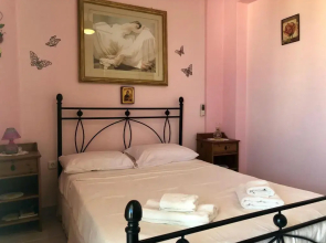 Gerakini 2BR Apt with Shared Pool