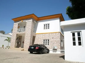 Orange Roof Lodge