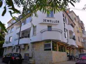 Hotel Jeweller