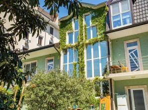 Olesya Guest House