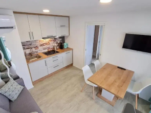 Mobilhome NaMore C4, Tisno