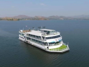 Warintira Houseboat Kanchanaburi