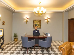 Five Star Hotel Apartment by The Manor