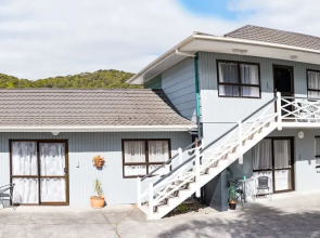 Dolphin Motel