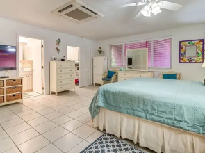 Lush Tropical Plantings In A Gated Compound Located Directly On The Florida Bay 1 Bedroom Cottage by RedAwning